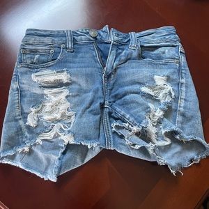 Women’s American Eagle Jean Shorts: Size 2